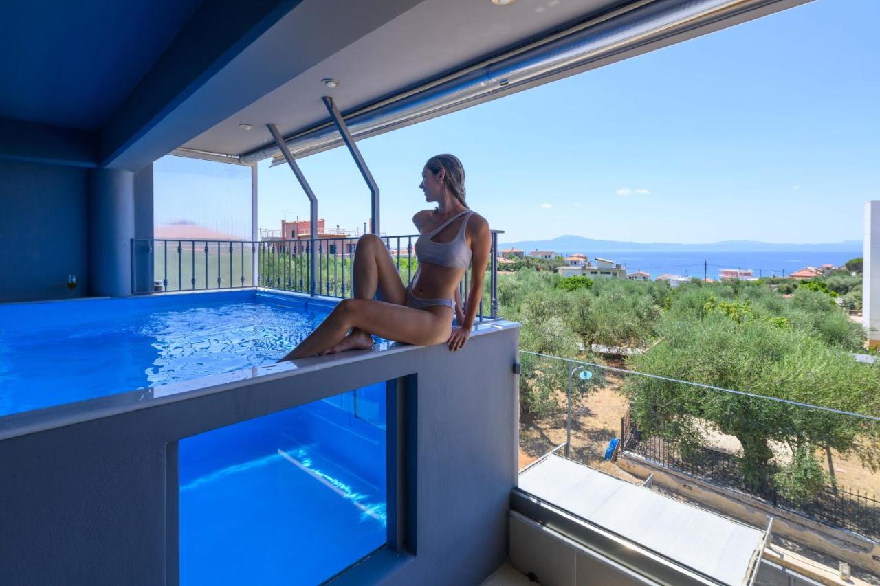 Grand Suites With Private Pools Kalamáta Eksteriør bilde