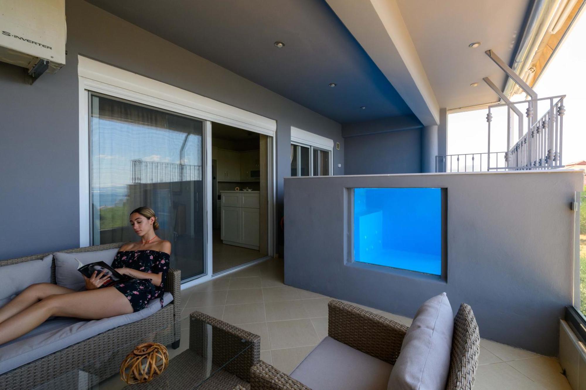 Grand Suites With Private Pools Kalamáta Eksteriør bilde