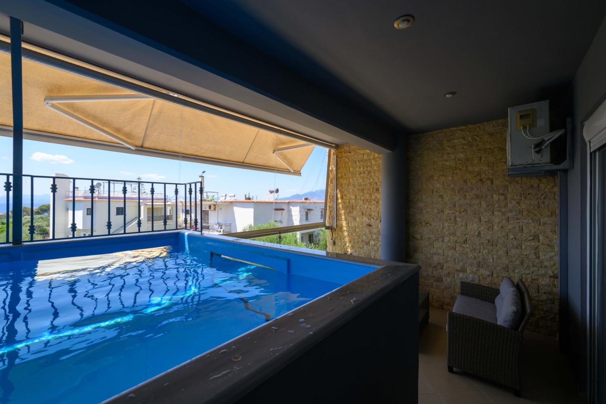 Grand Suites With Private Pools Kalamáta Eksteriør bilde